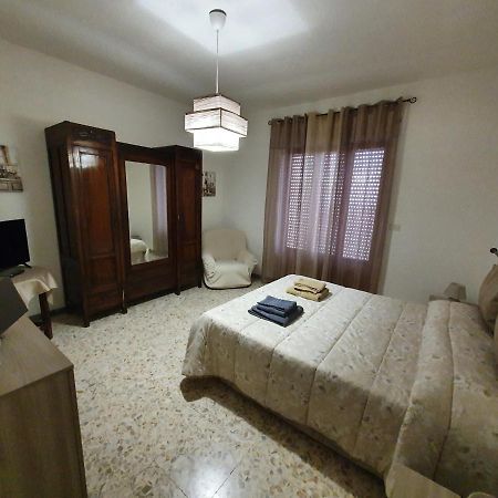 Casa Papona Apartment Sezze ภายนอก รูปภาพ