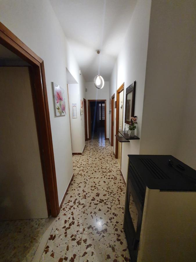 Casa Papona Apartment Sezze ภายนอก รูปภาพ