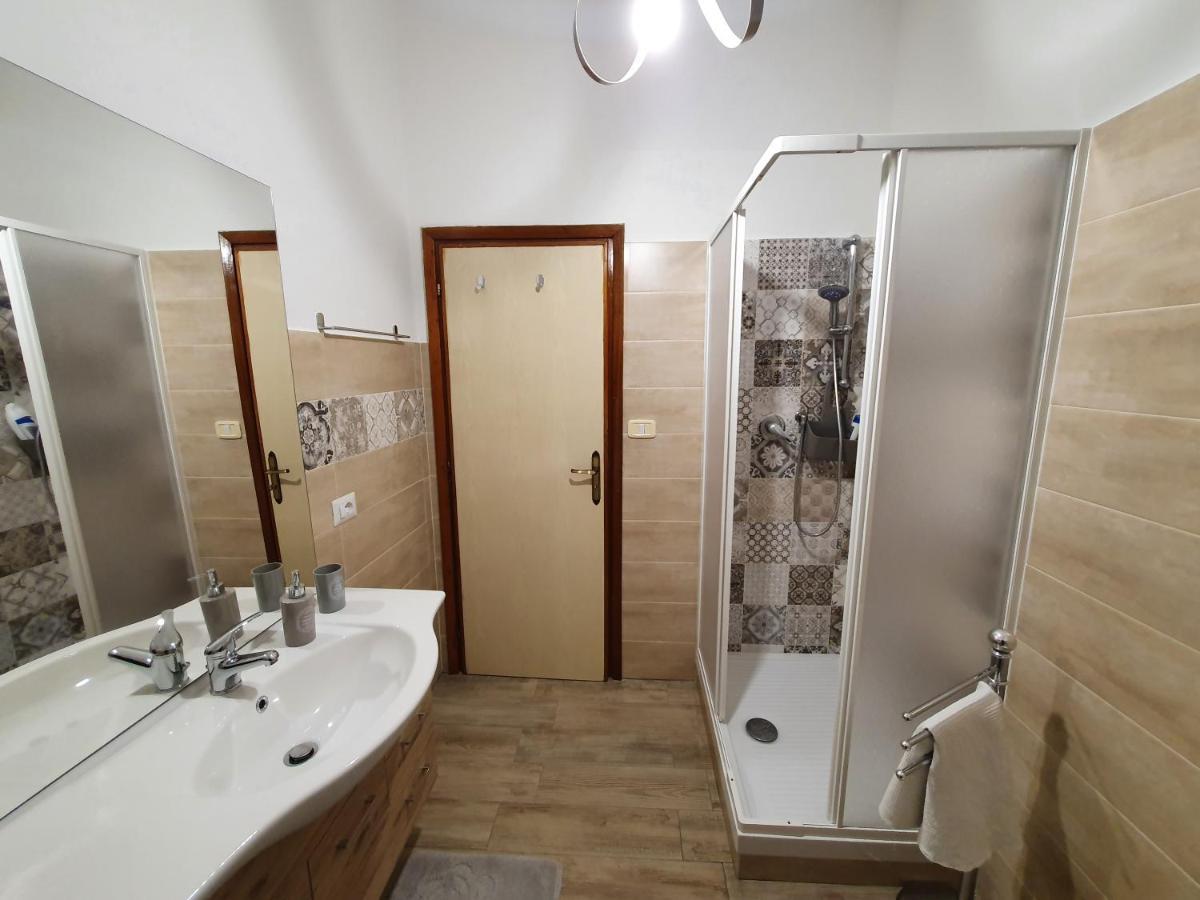 Casa Papona Apartment Sezze ภายนอก รูปภาพ
