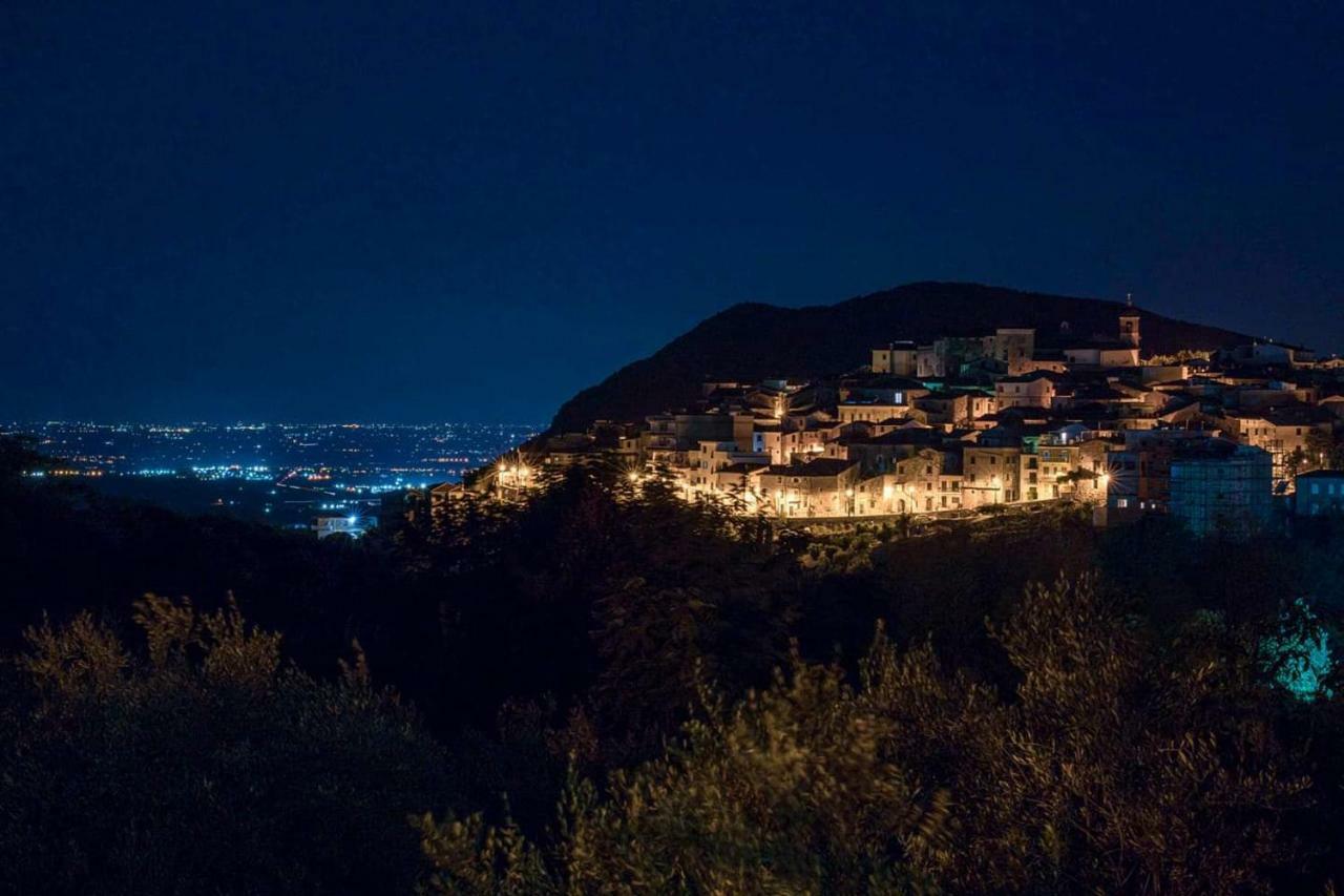 Casa Papona Apartment Sezze ภายนอก รูปภาพ